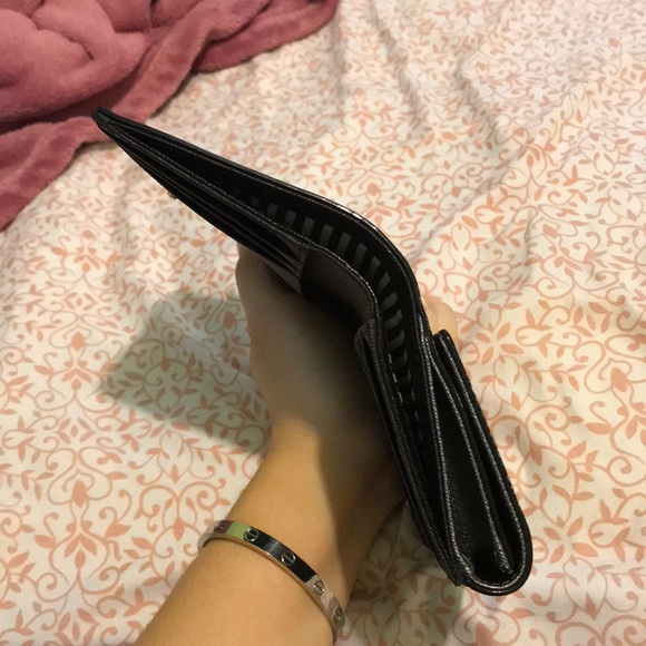 SALE 🏷 Kate Spade NEW Metallic Silver Wallet - Picture 5 of 6